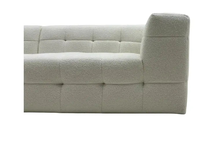 Entdecken Sie unser komprimiertes Sofa: Der hochelastische Schaumstoff sorgt für sofortige Rückbildung und dauerhafte Form, perfekt für Ihr Wohnzimmer.